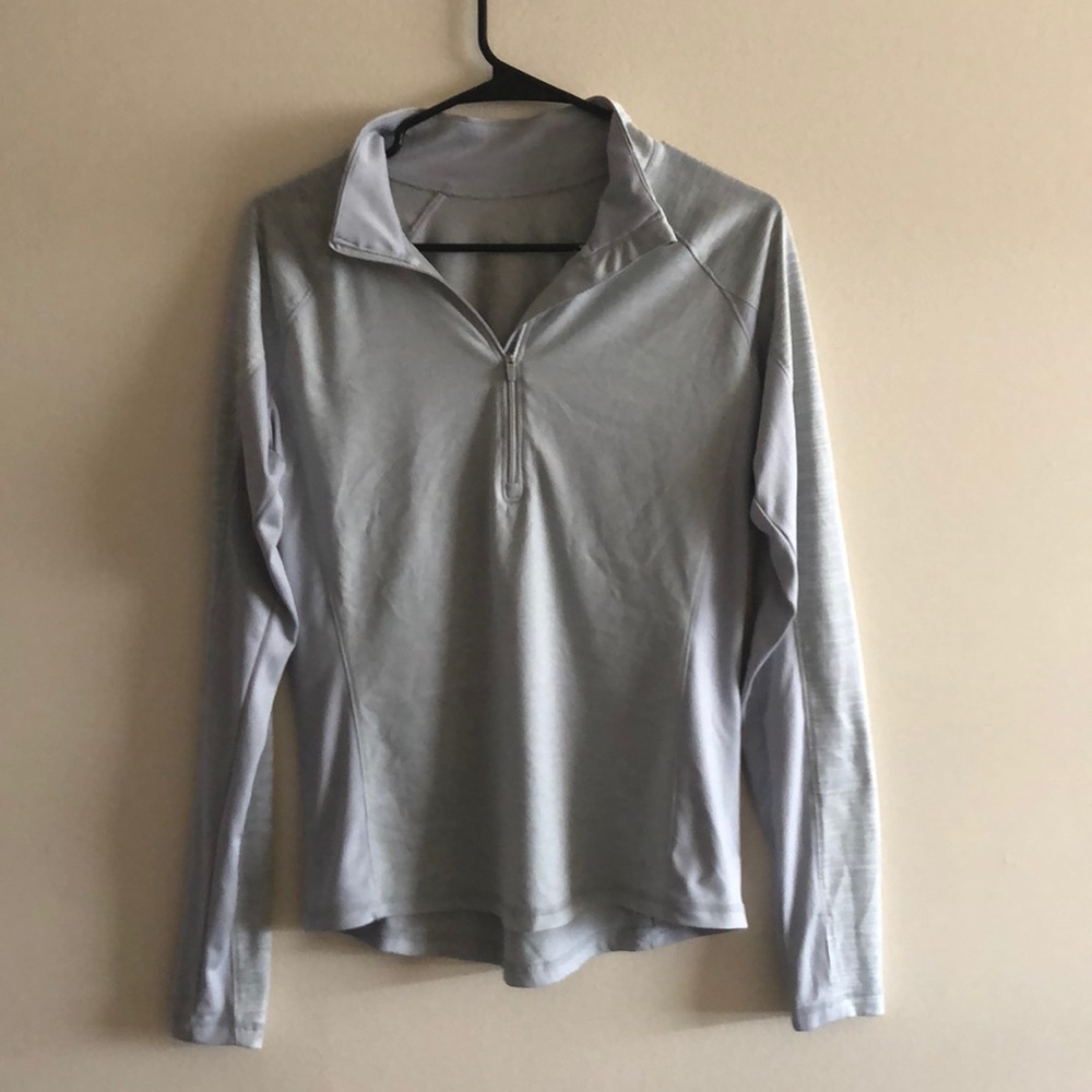 Semi fitted dri-fit workout top